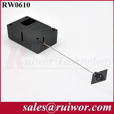 RW0610 Display Tethers with ratchet stop function